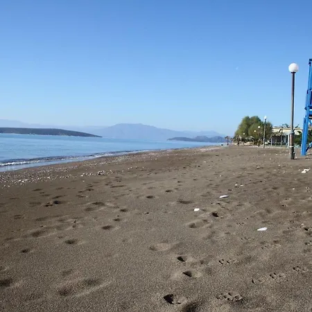 Κατάλυμα σε φάρμα Eudaimonia Wooden Nafplio