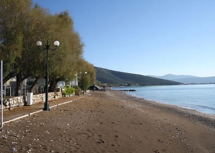 Eudaimonia Wooden Nafplio كانديا