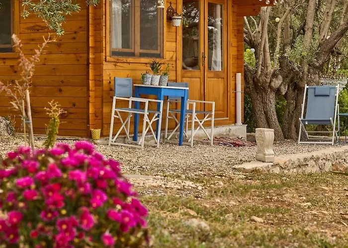 Eudaimonia Wooden Nafplio * كانديا